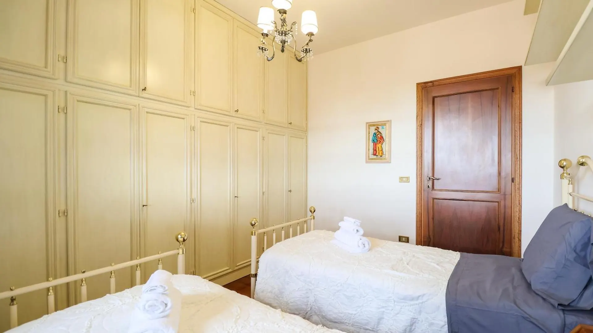 Villa Prestige - With Balconies Monsummano Terme Italien